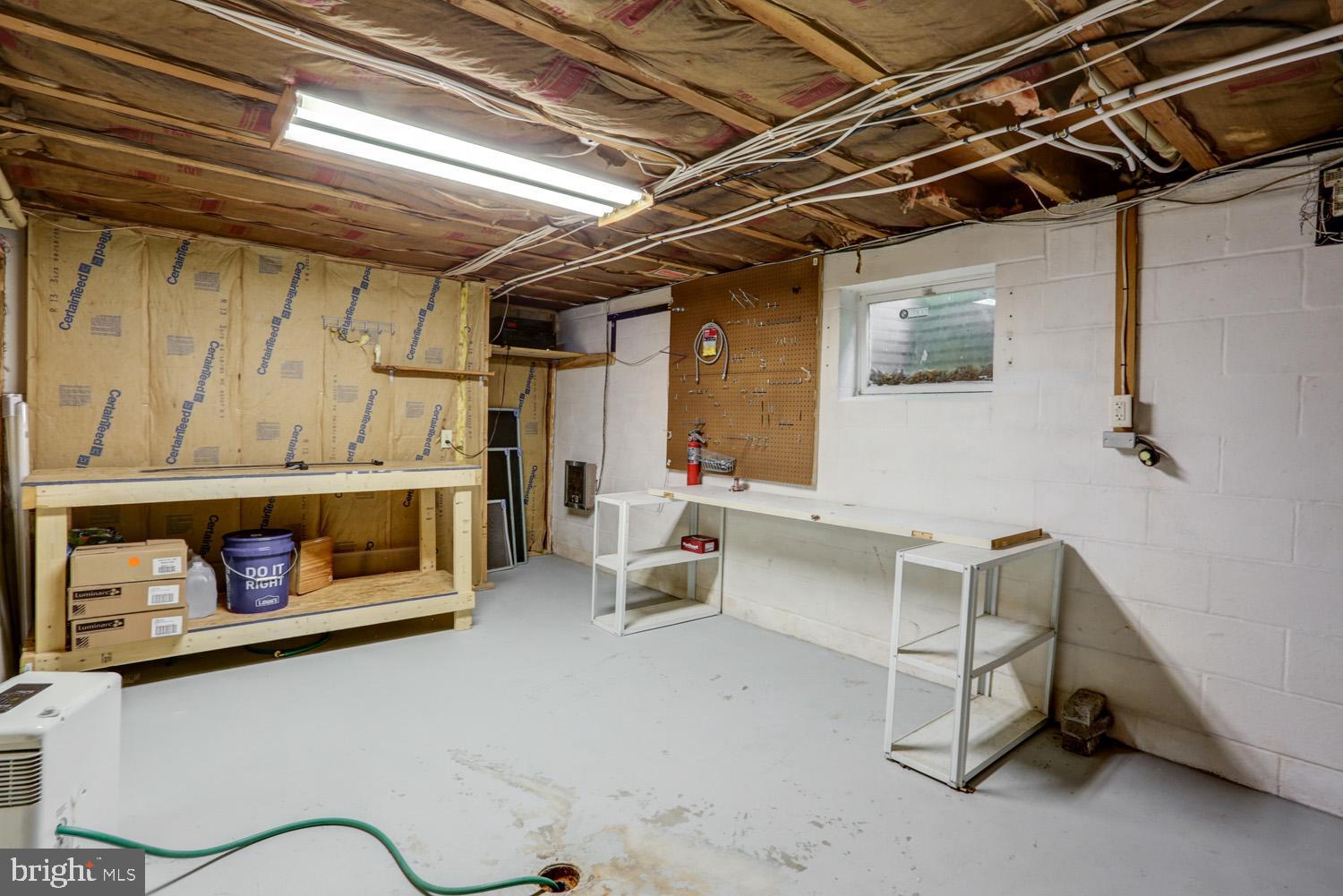 1315 Rohrerstown Road Lancaster, PA 17601 - Photo 38 of 38 workshop area