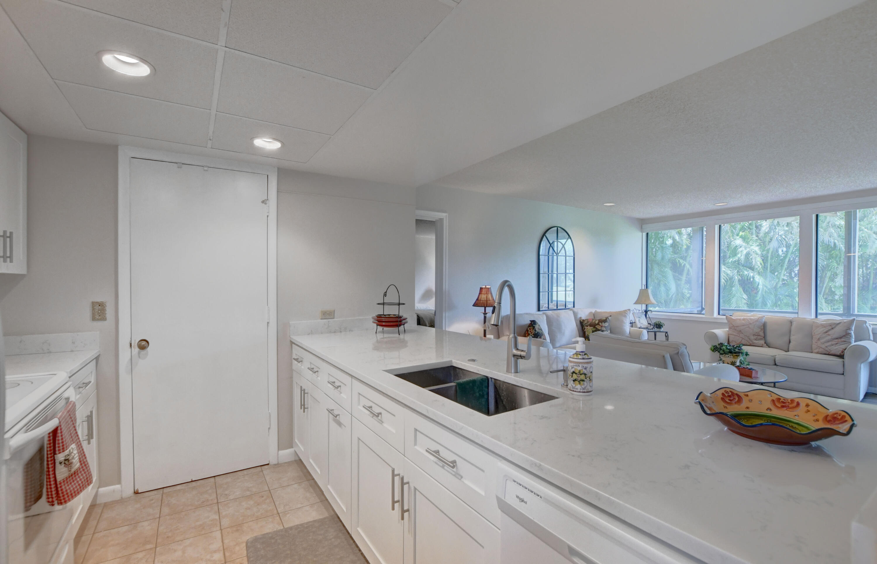 20065 Boca W Drive Boca Raton, FL 33434 - Photo 15 of 47 KITCHEN