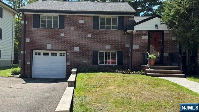 46 Newcomb Road Tenafly, NJ 07670 - Photo 1 of 6 Gallery Image 1