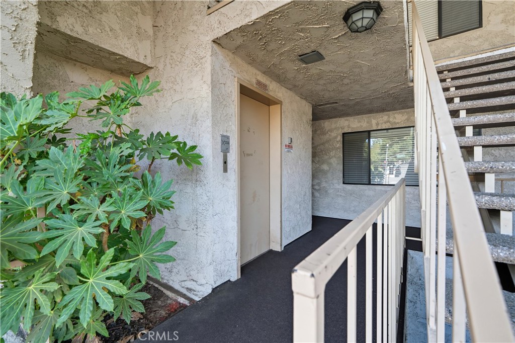 1000 Central Avenue, Unit 8 Riverside, CA 92507 - Photo 6 of 43 an entryway with a garden space