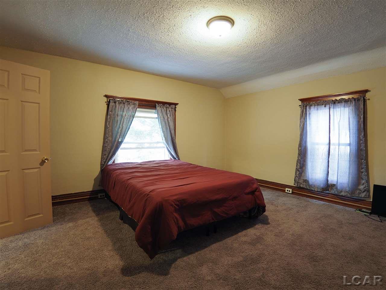 313 Merrick Street Adrian, MI 49221 - Photo 21 of 37 31354492-20.JPG