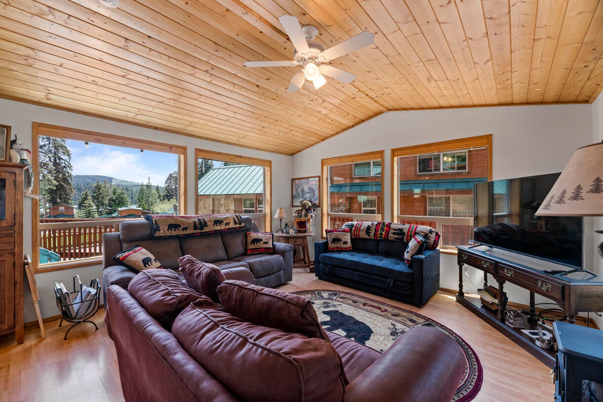 7900 Hyatt Prairie Road, Unit 15 Ashland, OR 97520 - Photo 13 of 34 DSC_8587