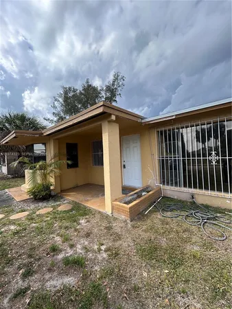 $3,250 | 91 Northeast 2nd Avenue, Deerfield Beach, FL 33441