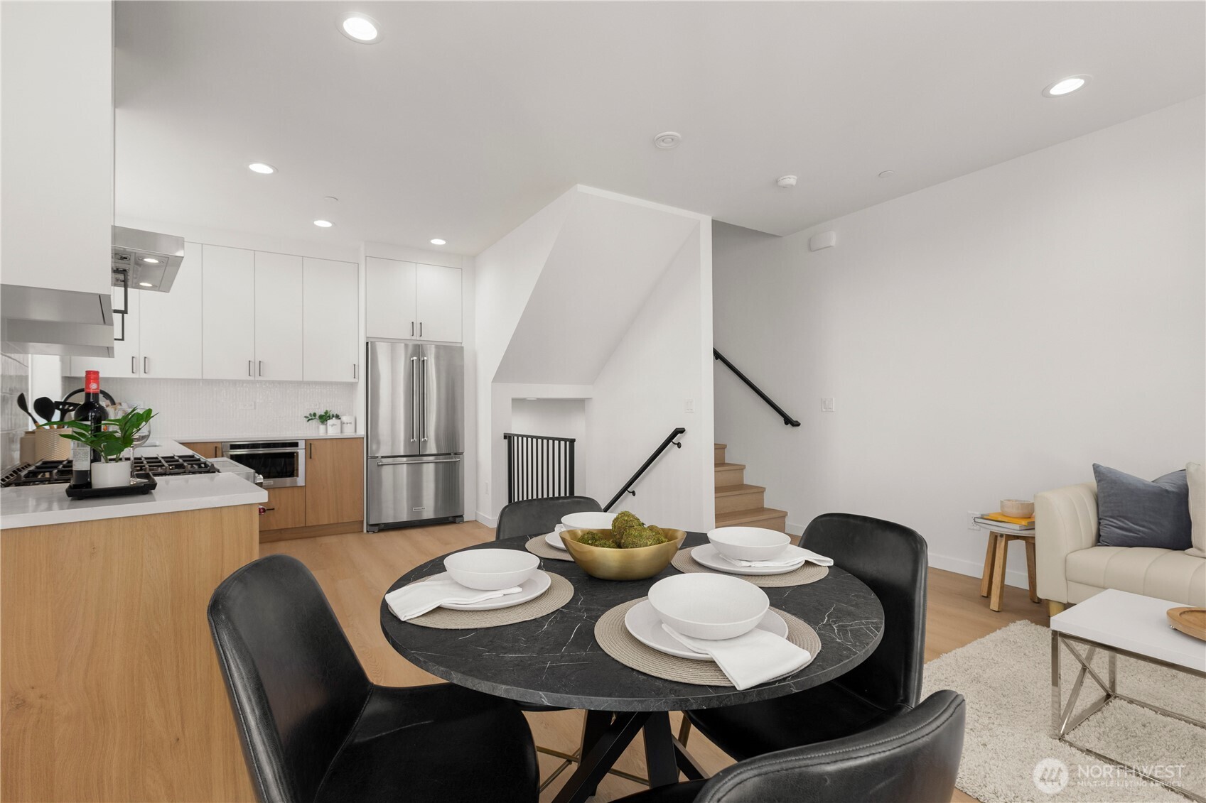 957 North 35th Street Seattle, WA 98103 - Photo 9 of 33 Gallery Image 9