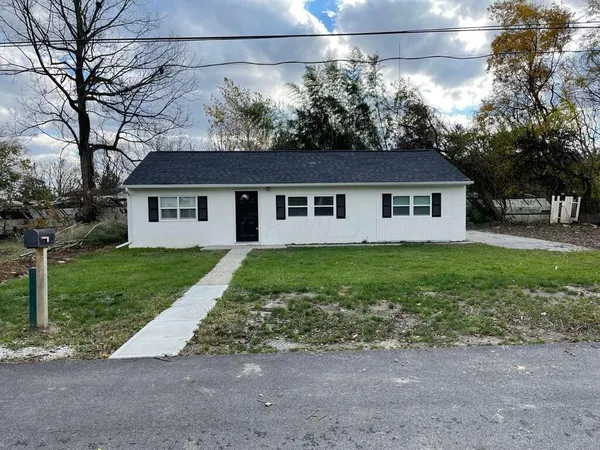 $1,700 | 1855 Tanis Drive, Grove City, OH 43123