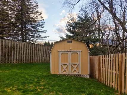 $509,900 | 102 Bayberry Lane, Cranberry Township, PA 16066