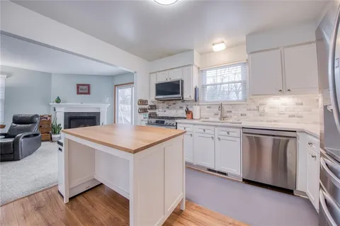 $509,900 | 102 Bayberry Lane, Cranberry Township, PA 16066