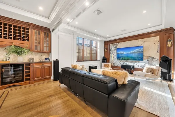 $5,960,000 | 48 Marshall Road, Wellesley, MA 02482