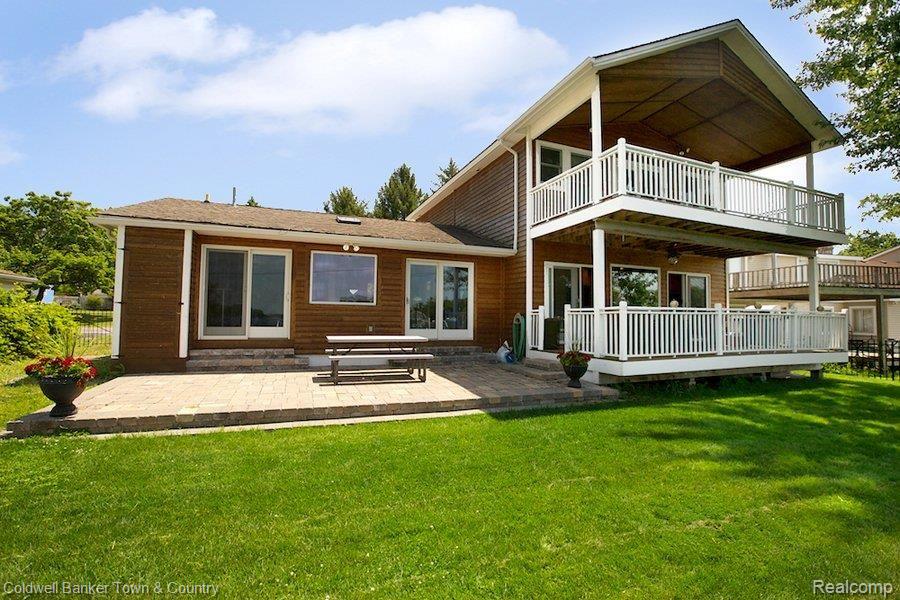 1786 South Hughes Road Brighton, MI 48114 - Photo 5 of 25 1786hughes2.jpg