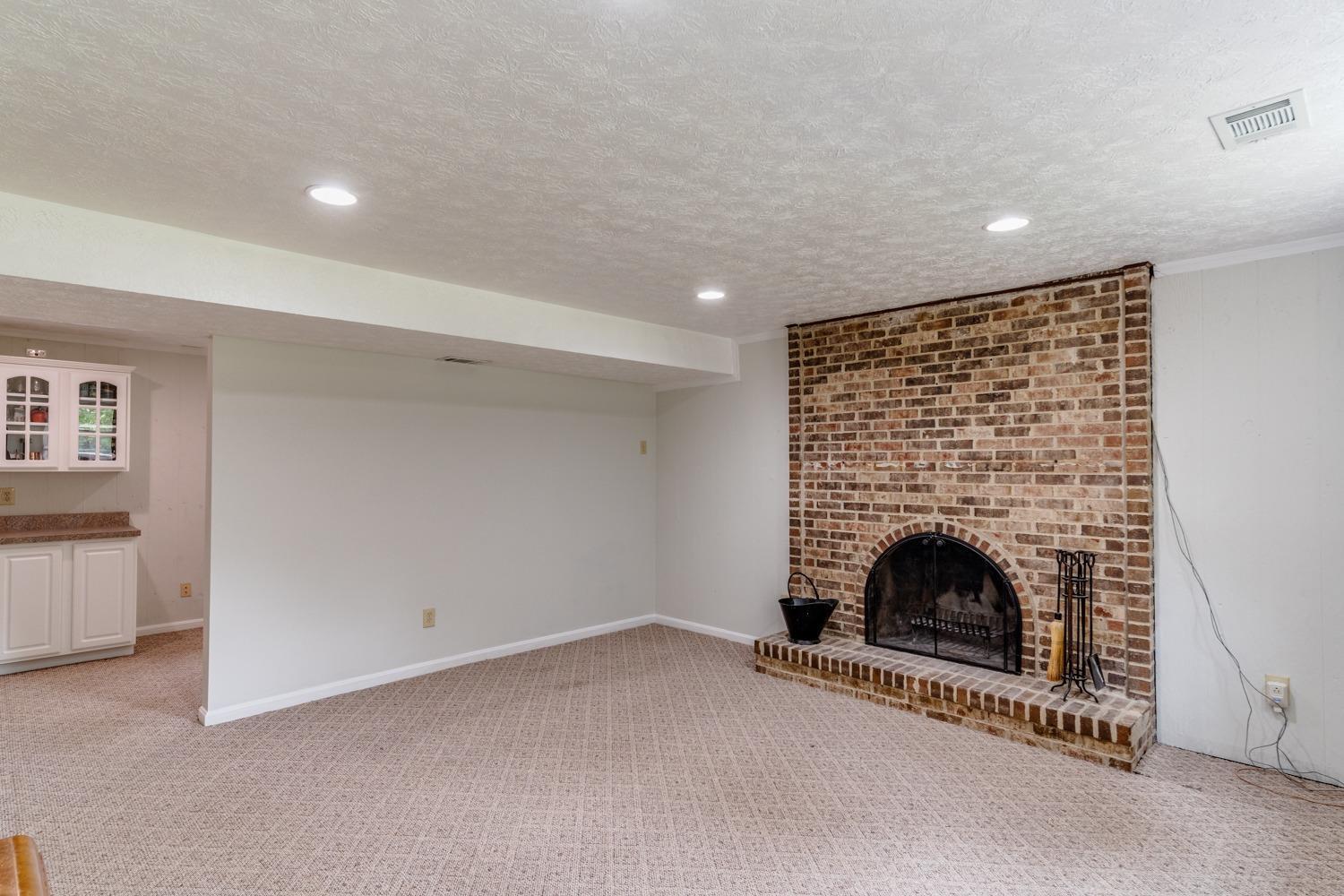 7342 Hunley Road Cincinnati, OH 45244 - Photo 33 of 47 Gallery Image 33