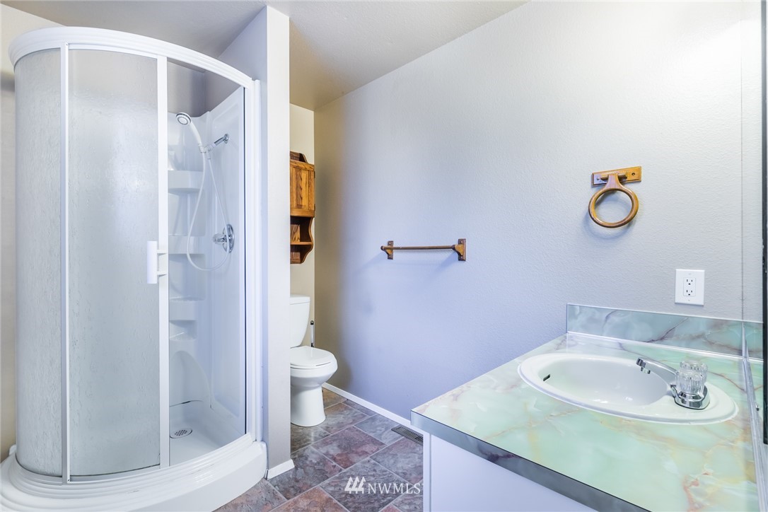 22315 49th Avenue Southeast Bothell, WA 98021 - Photo 13 of 25