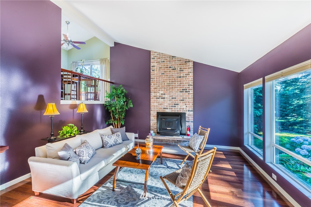 22315 49th Avenue Southeast Bothell, WA 98021 - Photo 4 of 25
