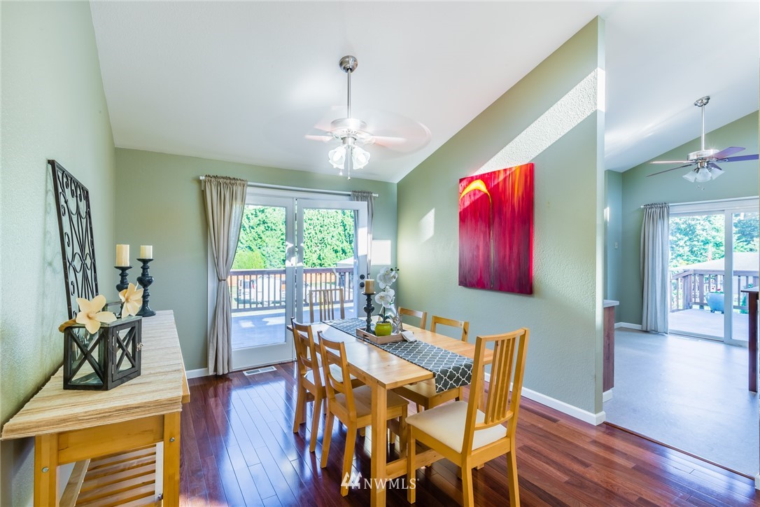 22315 49th Avenue Southeast Bothell, WA 98021 - Photo 8 of 25