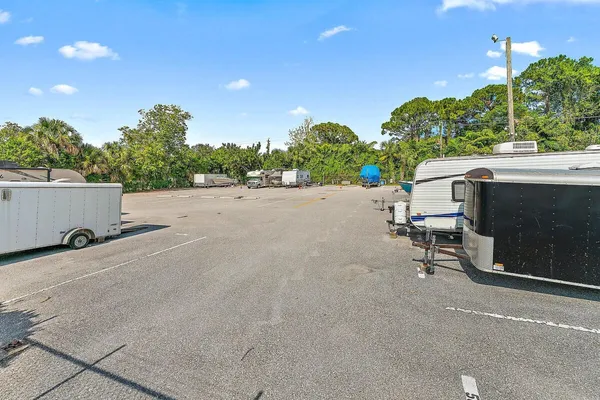 $2,600 | 6540 Chasewood Drive, Unit F, Jupiter, FL 33458