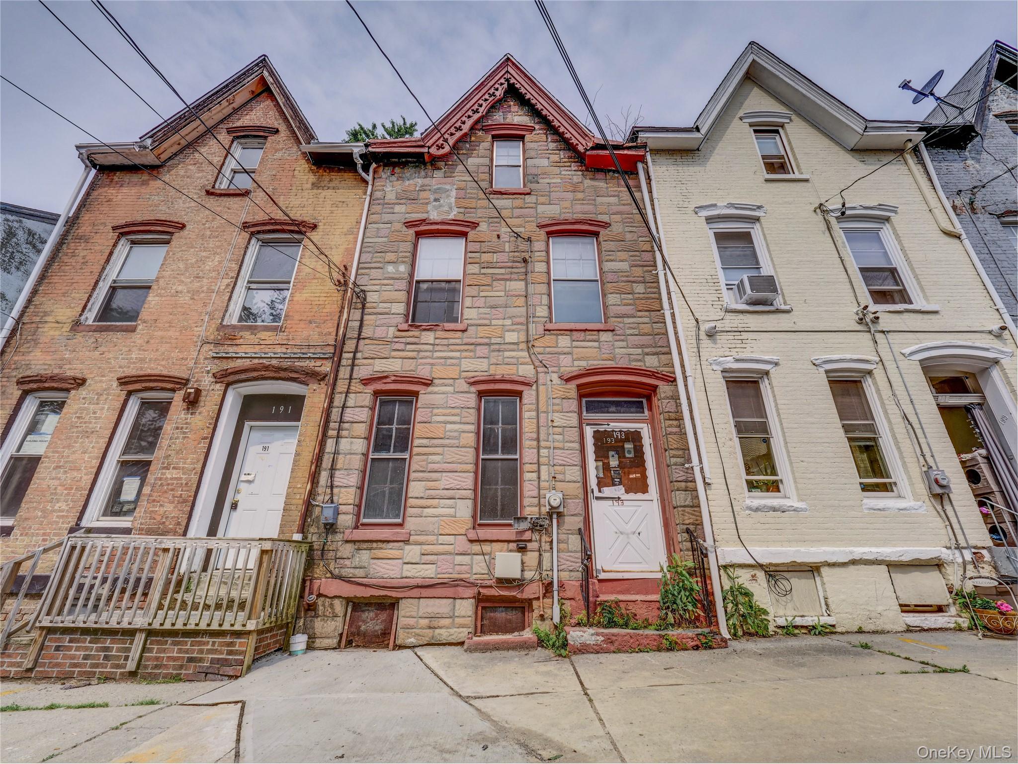 193 Chambers Street Newburgh, NY 12550 - Photo 2 of 2 front view of a house