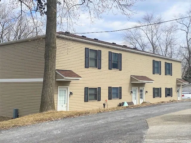 $1,450 | 306 Heustis Street, Unit 2, Yorkville, IL 60560
