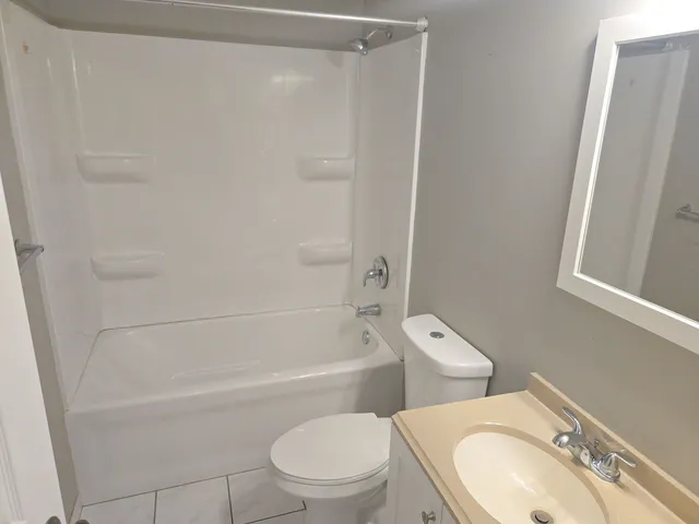 $1,450 | 306 Heustis Street, Unit 2, Yorkville, IL 60560