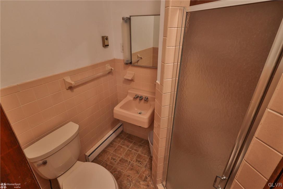 3384 Jacoby Road Coopersburg, PA 18036 - Photo 15 of 40 Gallery Image 15