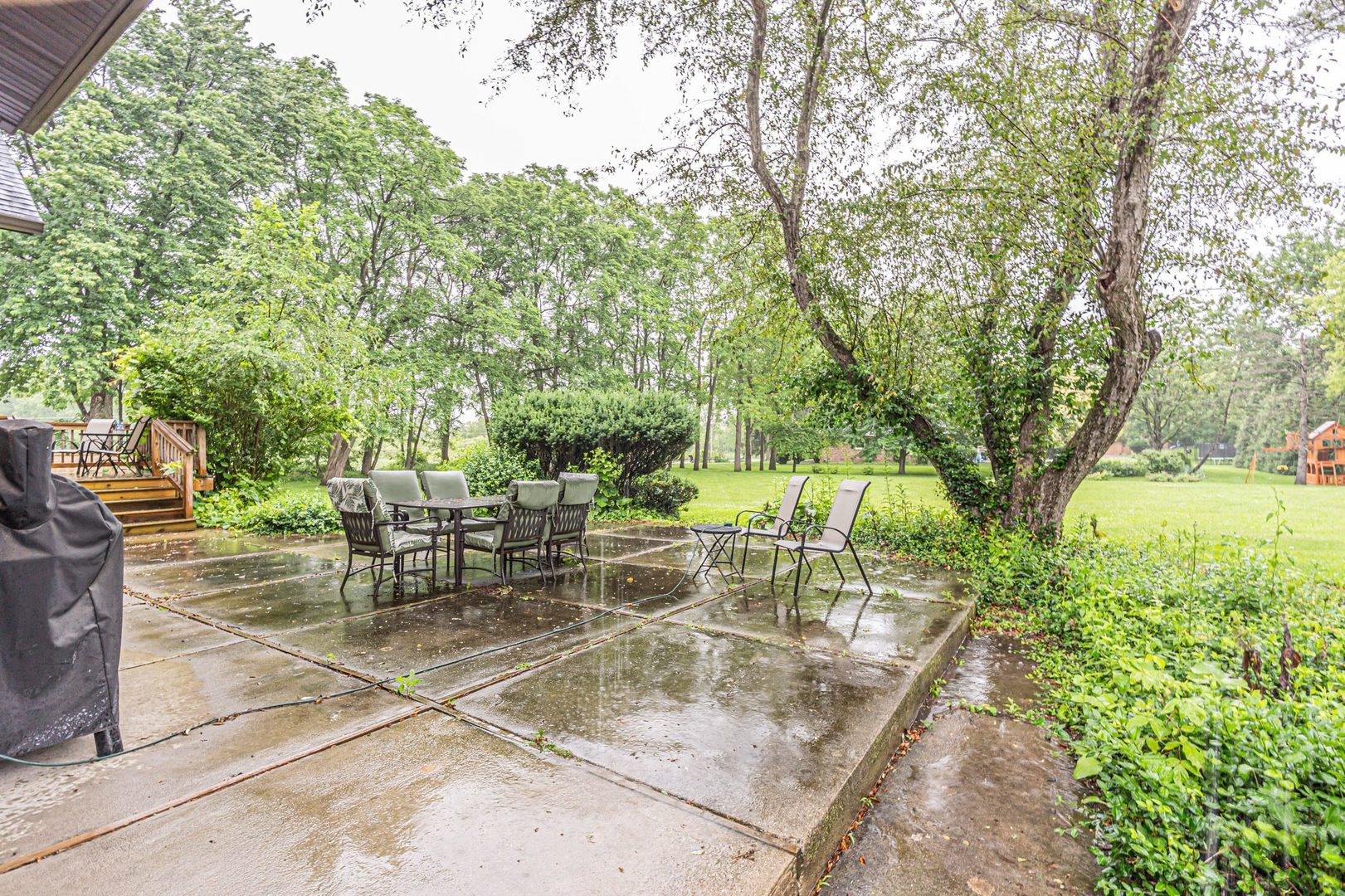 2330 Coach Road Long Grove, IL 60047 - Photo 22 of 32
