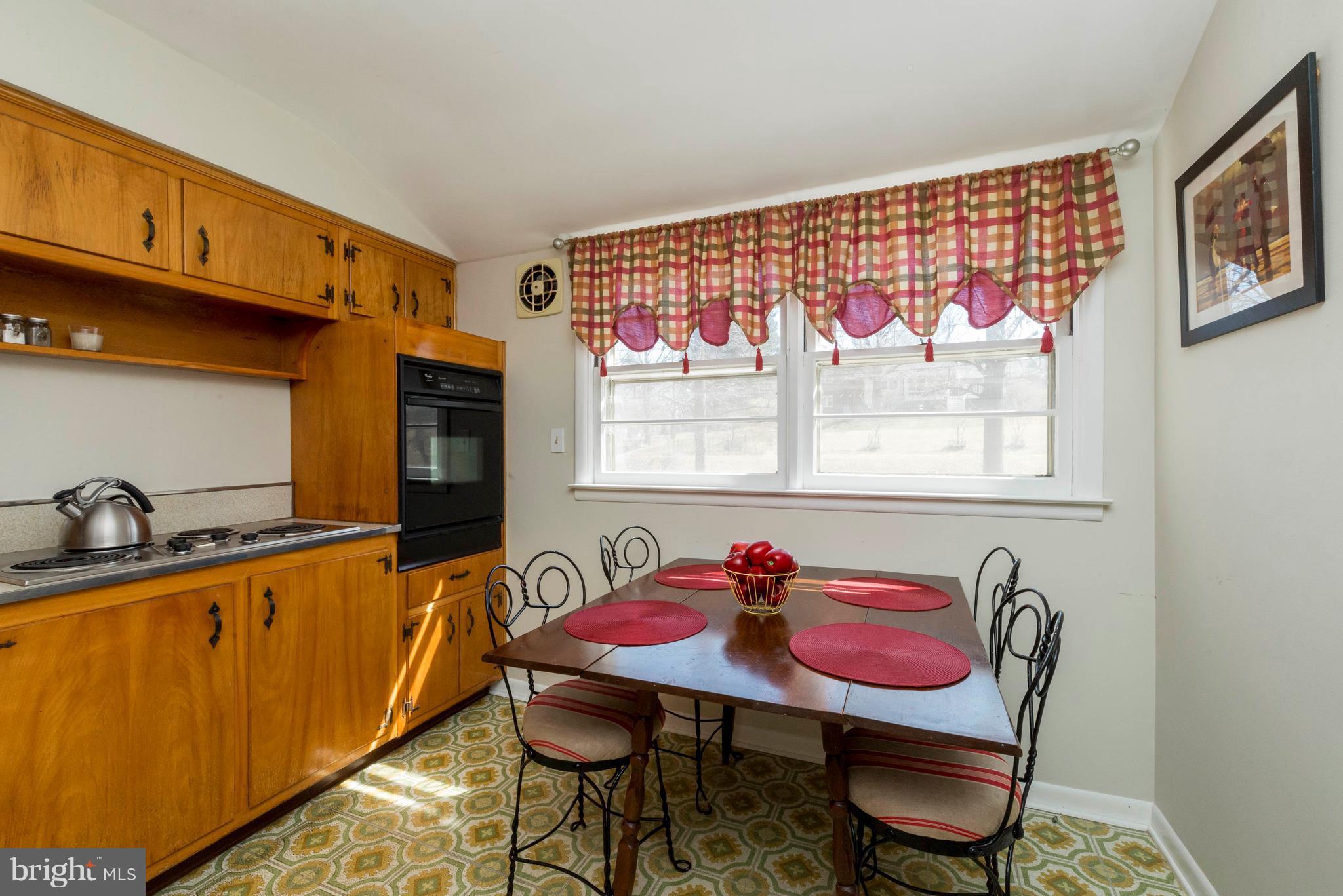 1911 Pot Spring Road Lutherville-Timonium, MD 21093 - Photo 12 of 30 Kitchen is Nice and Sunny