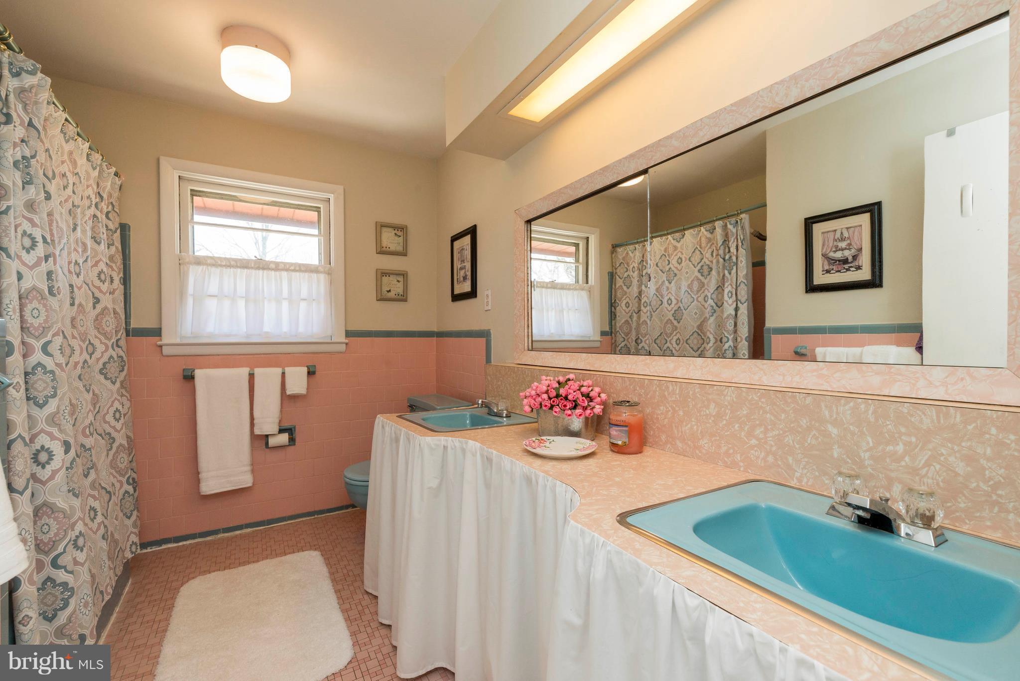 1911 Pot Spring Road Lutherville-Timonium, MD 21093 - Photo 20 of 30 Large Hall Bath