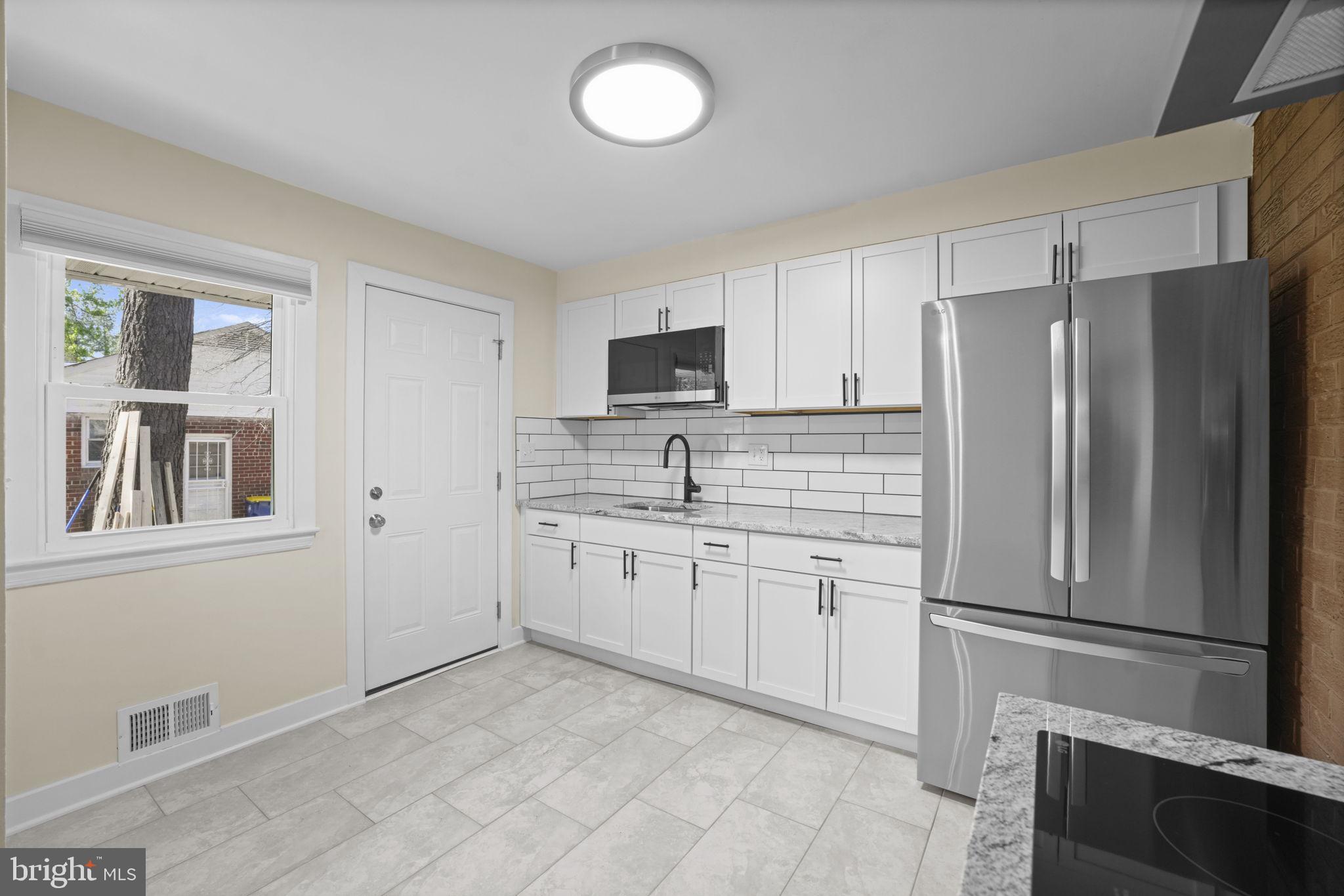8405 Ravenswood Road New Carrollton, MD 20784 - Photo 3 of 71