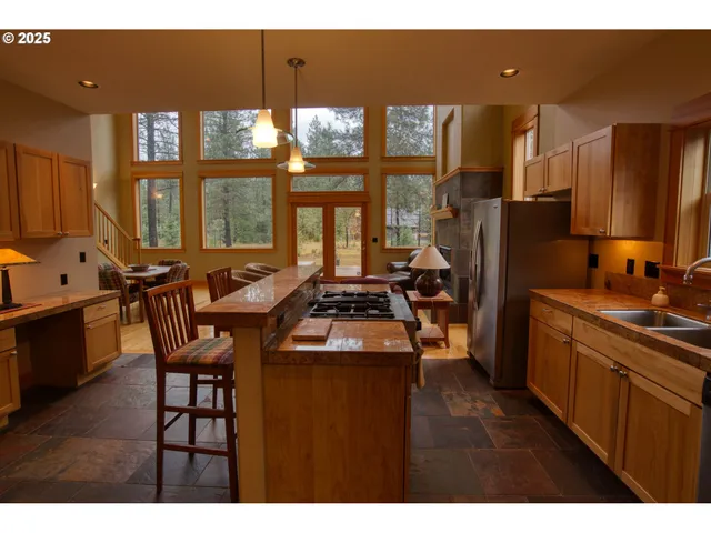 $750,000 | 10 Emma Lane, Trout Lake, WA 98650