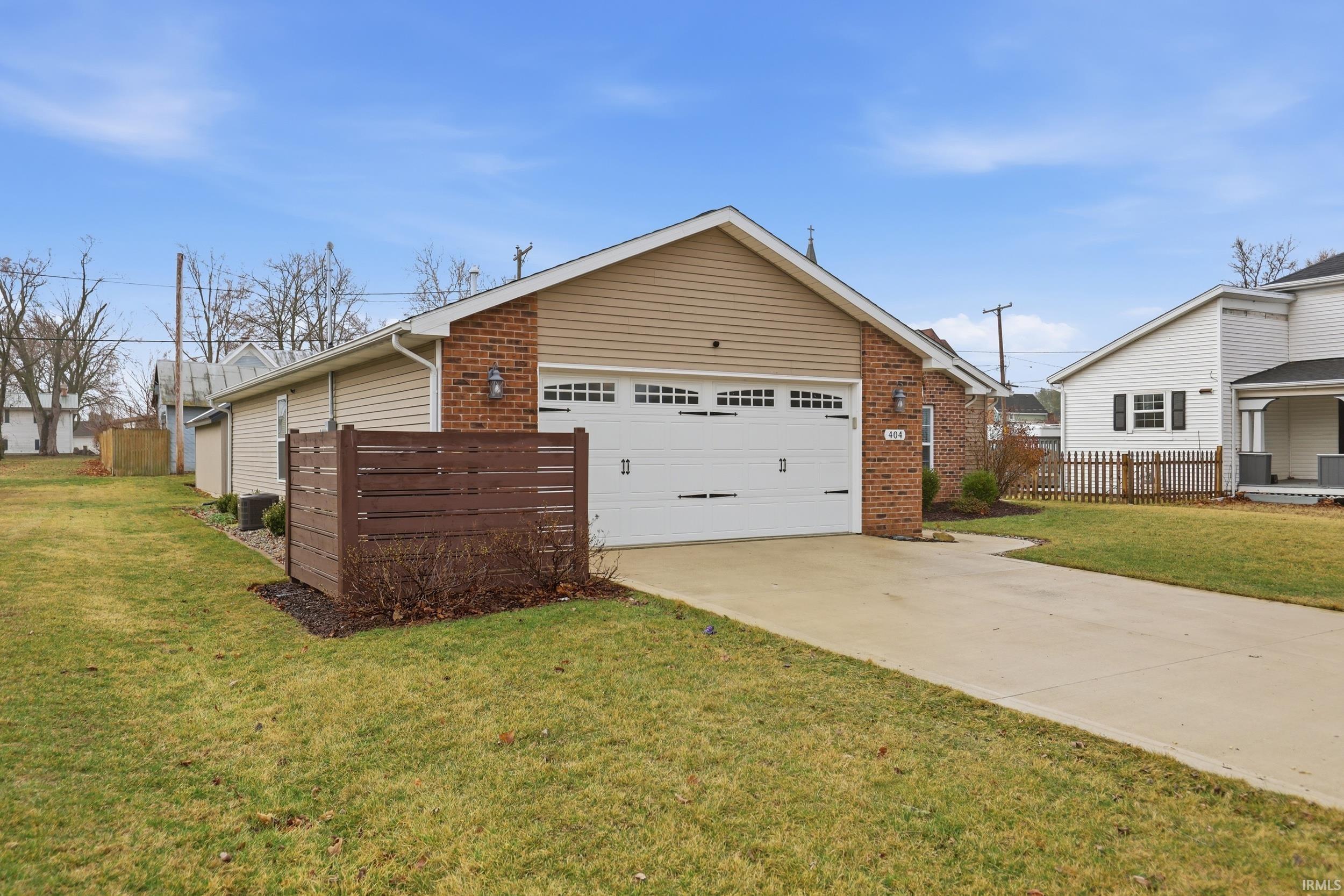 404 East Forest Street Monroeville, IN 46773 - Photo 3 of 20