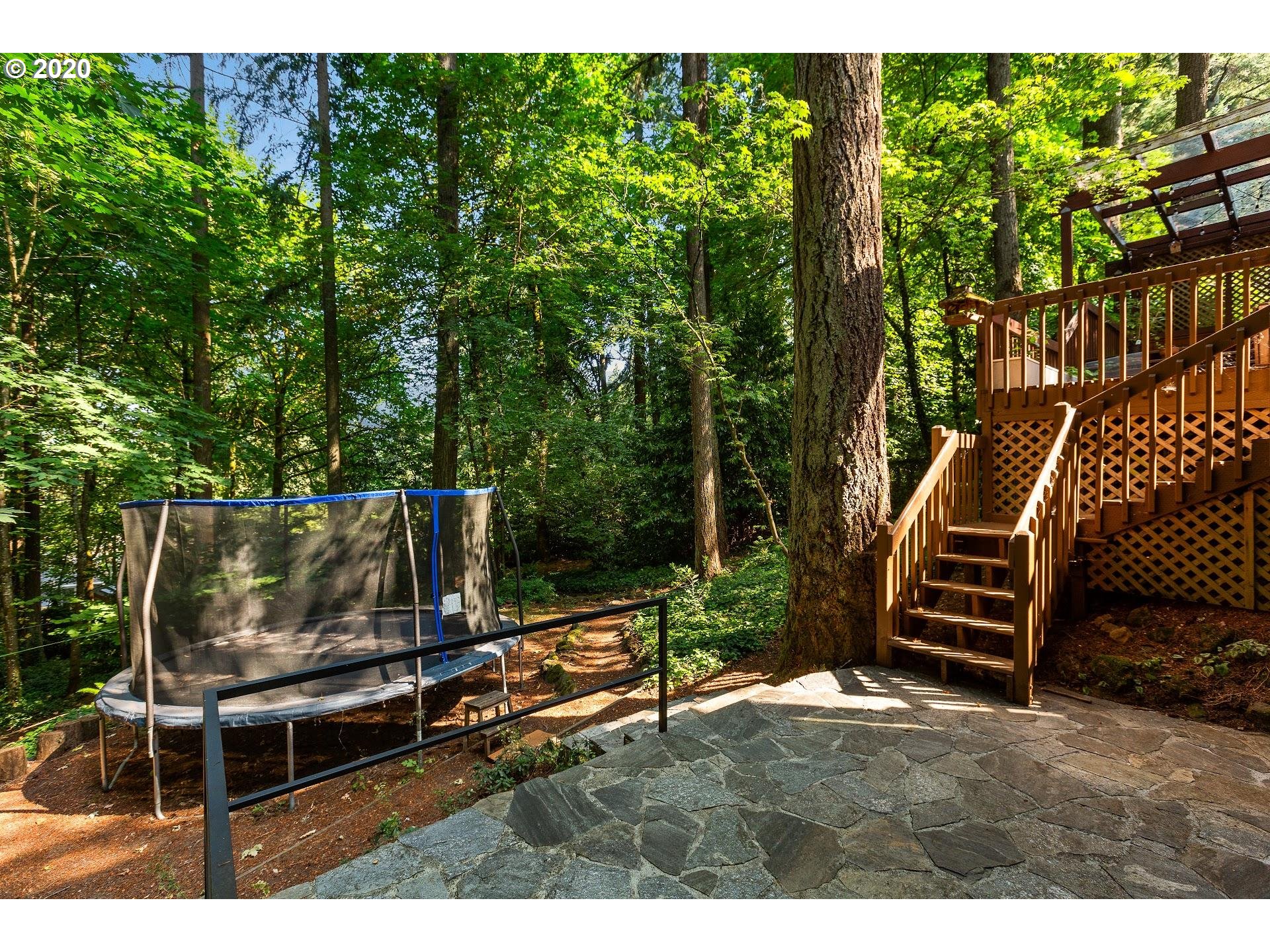 2811 Park Road Lake Oswego, OR 97034 - Photo 26 of 29 Gallery Image 26