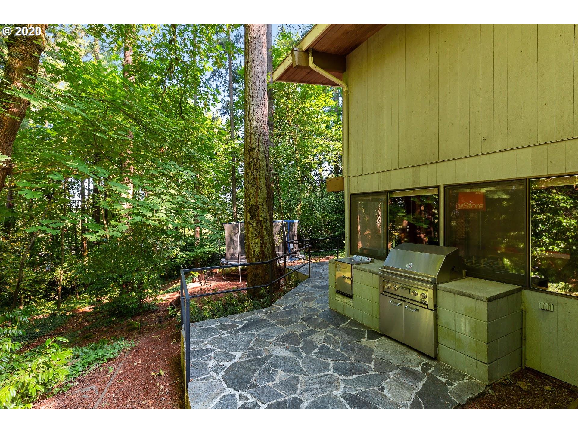 2811 Park Road Lake Oswego, OR 97034 - Photo 27 of 29 Gallery Image 27