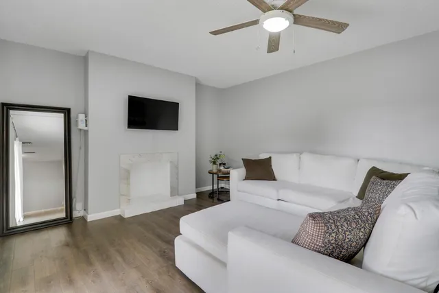 $297,000 | 187 Woodland Road, Palm Springs, FL 33461