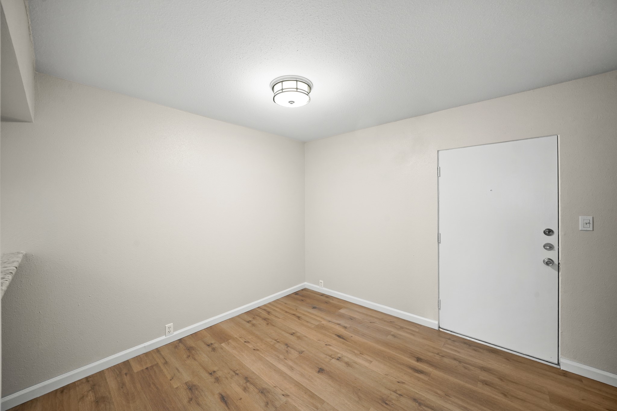 2201 Fountain View Drive, Unit 60F Houston, TX 77057 - Photo 7 of 18 a view of an empty room