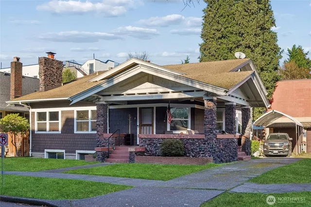 $2,500 | 1220 North 44th Street, Seattle, WA 98103