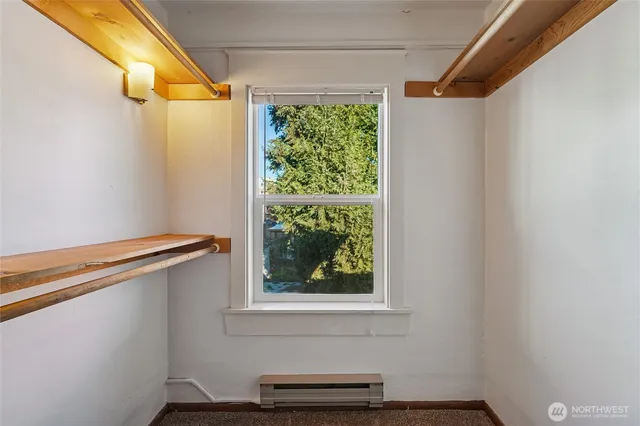 $2,500 | 1220 North 44th Street, Seattle, WA 98103