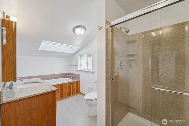 $2,500 | 1220 North 44th Street, Seattle, WA 98103