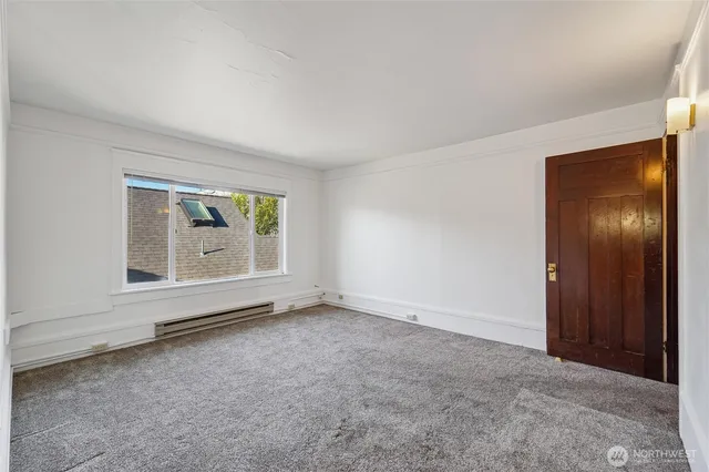 $2,500 | 1220 North 44th Street, Seattle, WA 98103