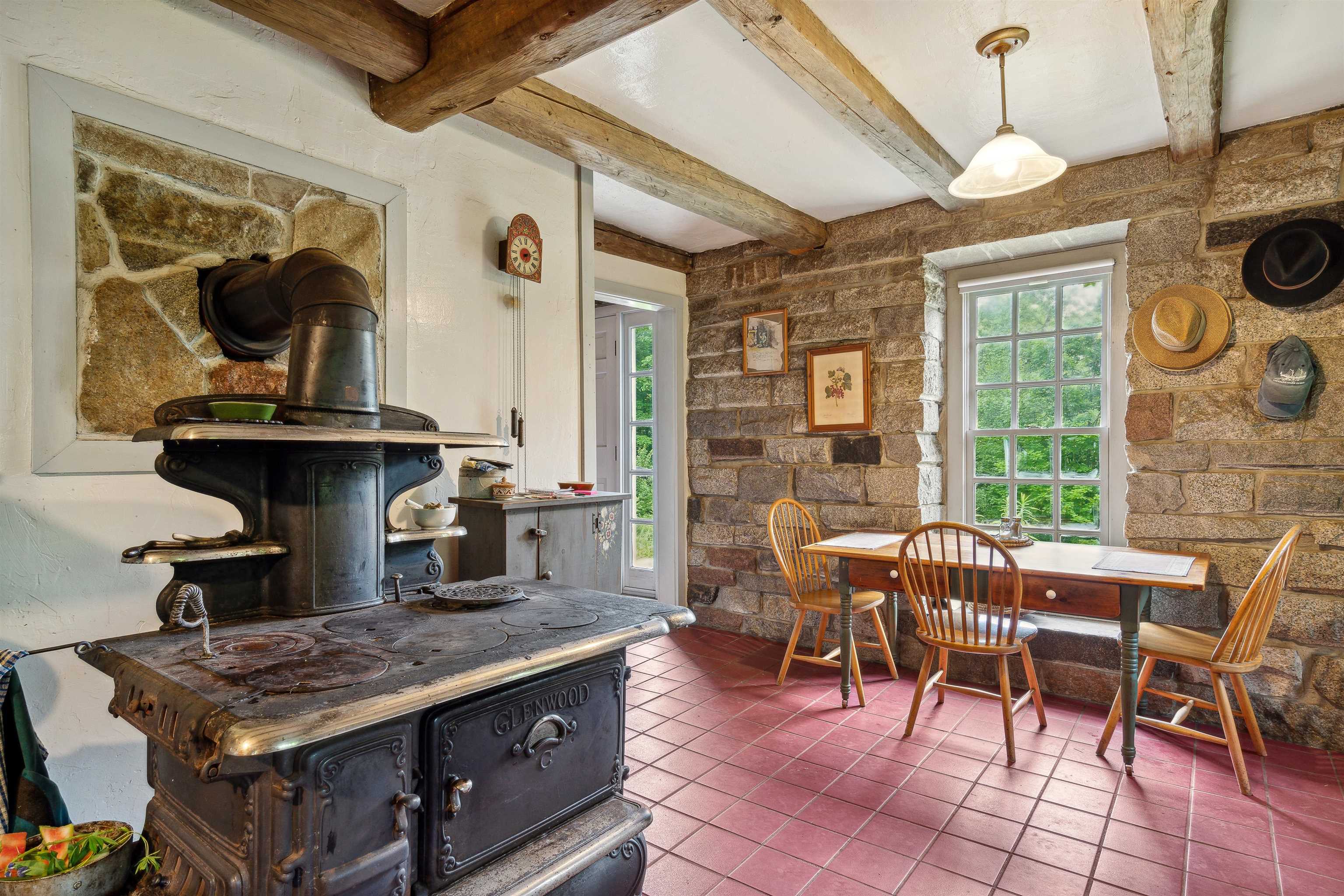 288 Scales Hill Road Washington, VT 05675 - Photo 8 of 46