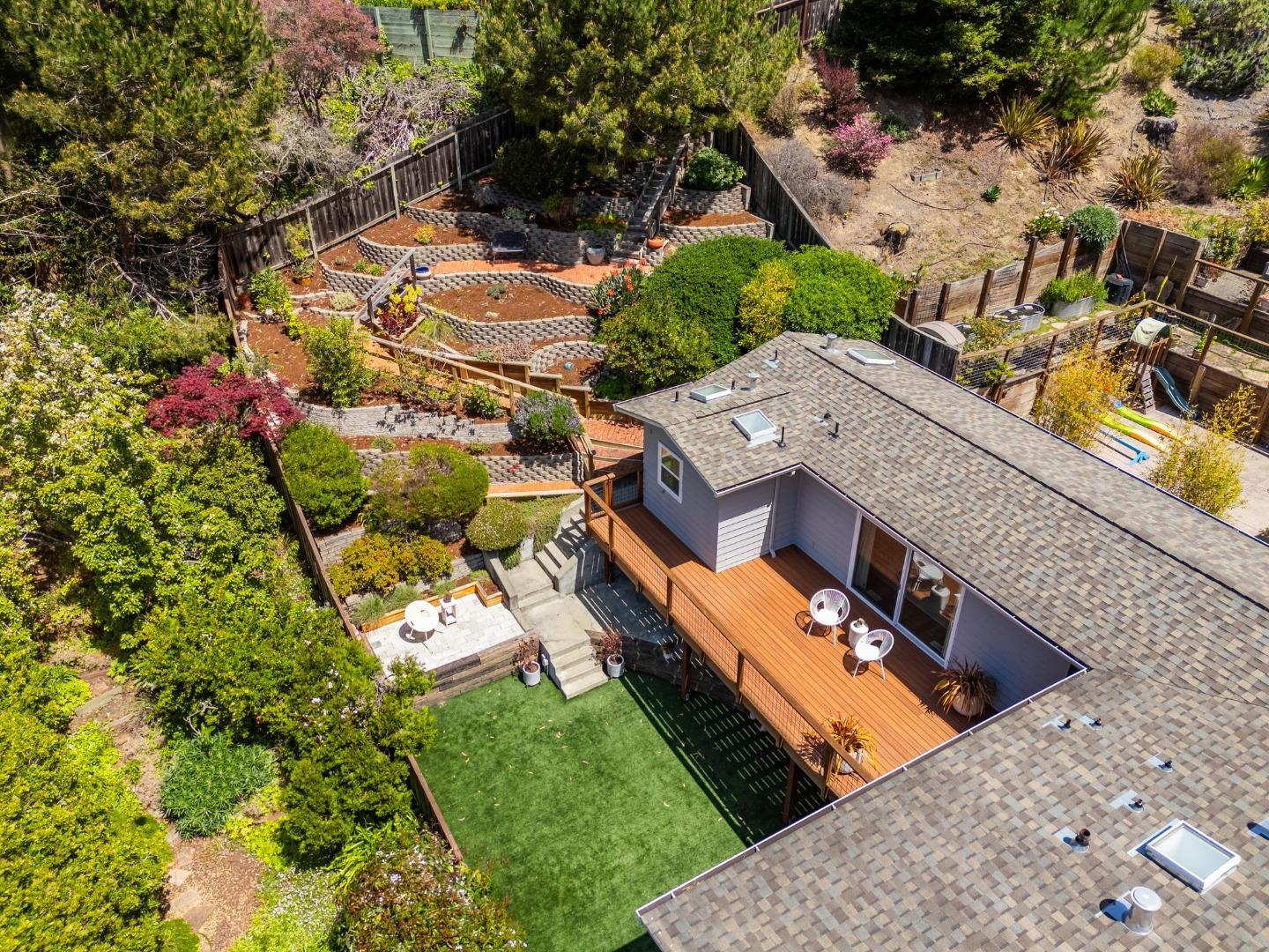 1085 Barcelona Drive Pacifica, CA 94044 - Photo 47 of 55 an aerial view of a house with yard