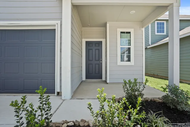 $327,990 | 13628 Helton Pass, St. Hedwig, TX 78152