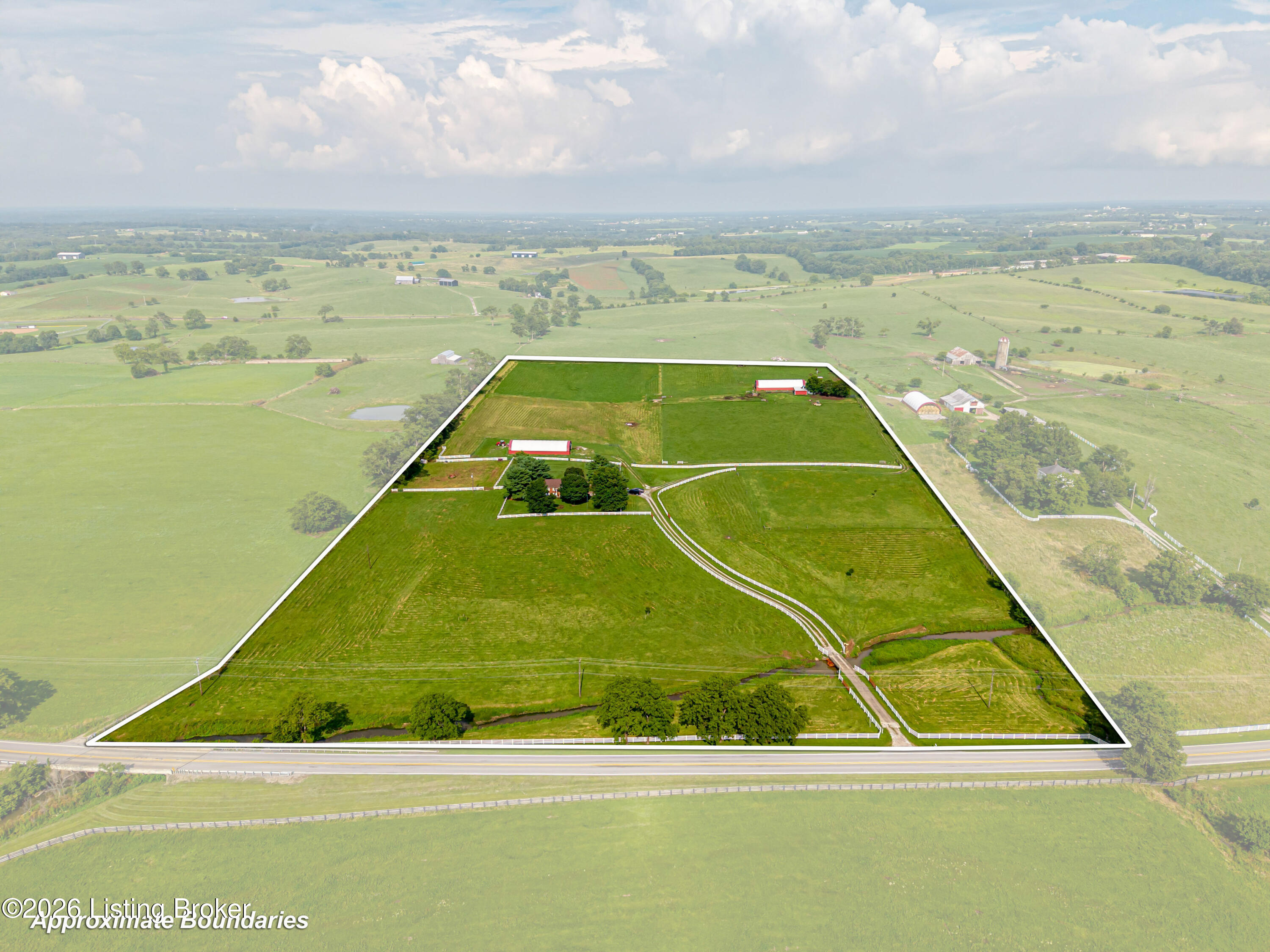 2304 Eminence Road Eminence, KY 40019 - Photo 58 of 71 DJI_20260709053518_0788_D
