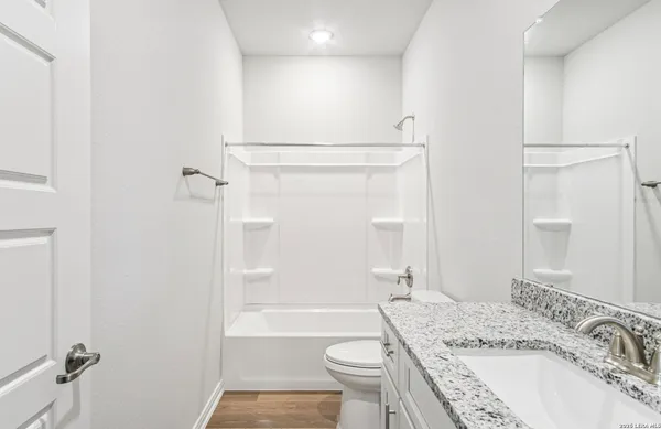 $1,700 | 7146 Magnolia Creek, Unit 101, San Antonio, TX 78252