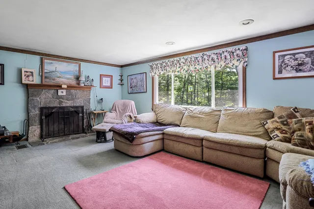 $542,500 | 32 Island Pond Road, Atkinson, NH 03811