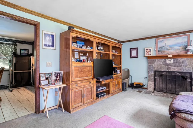 $542,500 | 32 Island Pond Road, Atkinson, NH 03811