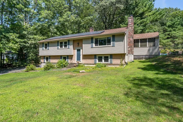 $542,500 | 32 Island Pond Road, Atkinson, NH 03811
