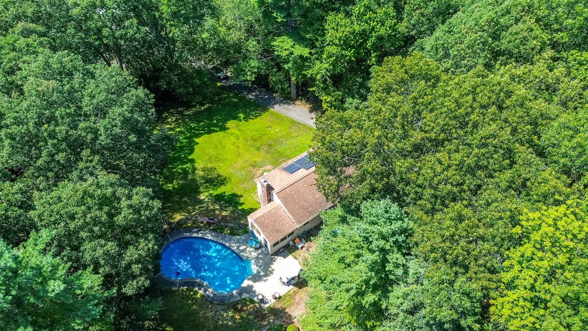 32 Island Pond Road Atkinson, NH 03811 - Photo 9 of 41 Gallery Image 9