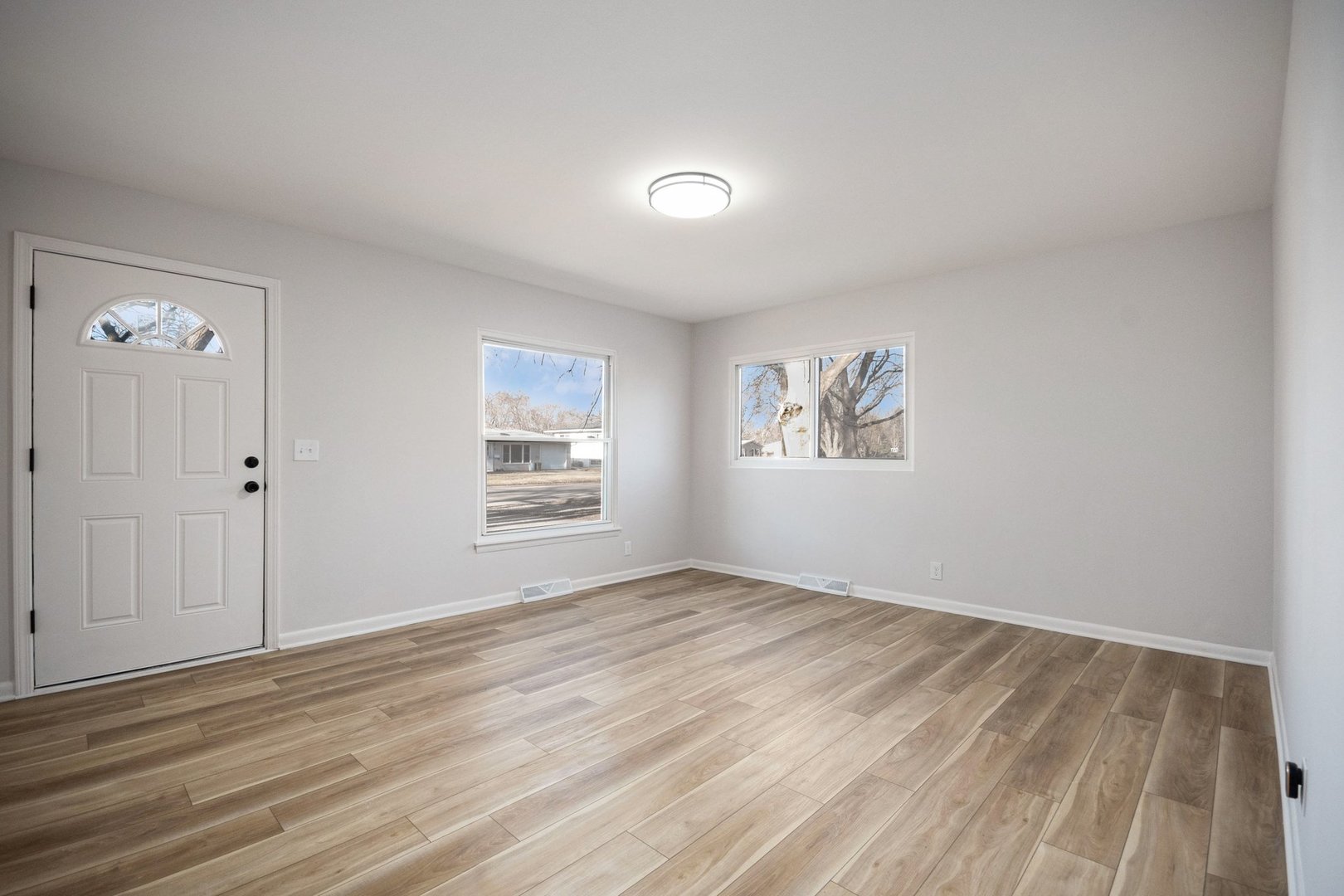 20 Durango Road Montgomery, IL 60538 - Photo 2 of 15 Gallery Image 2