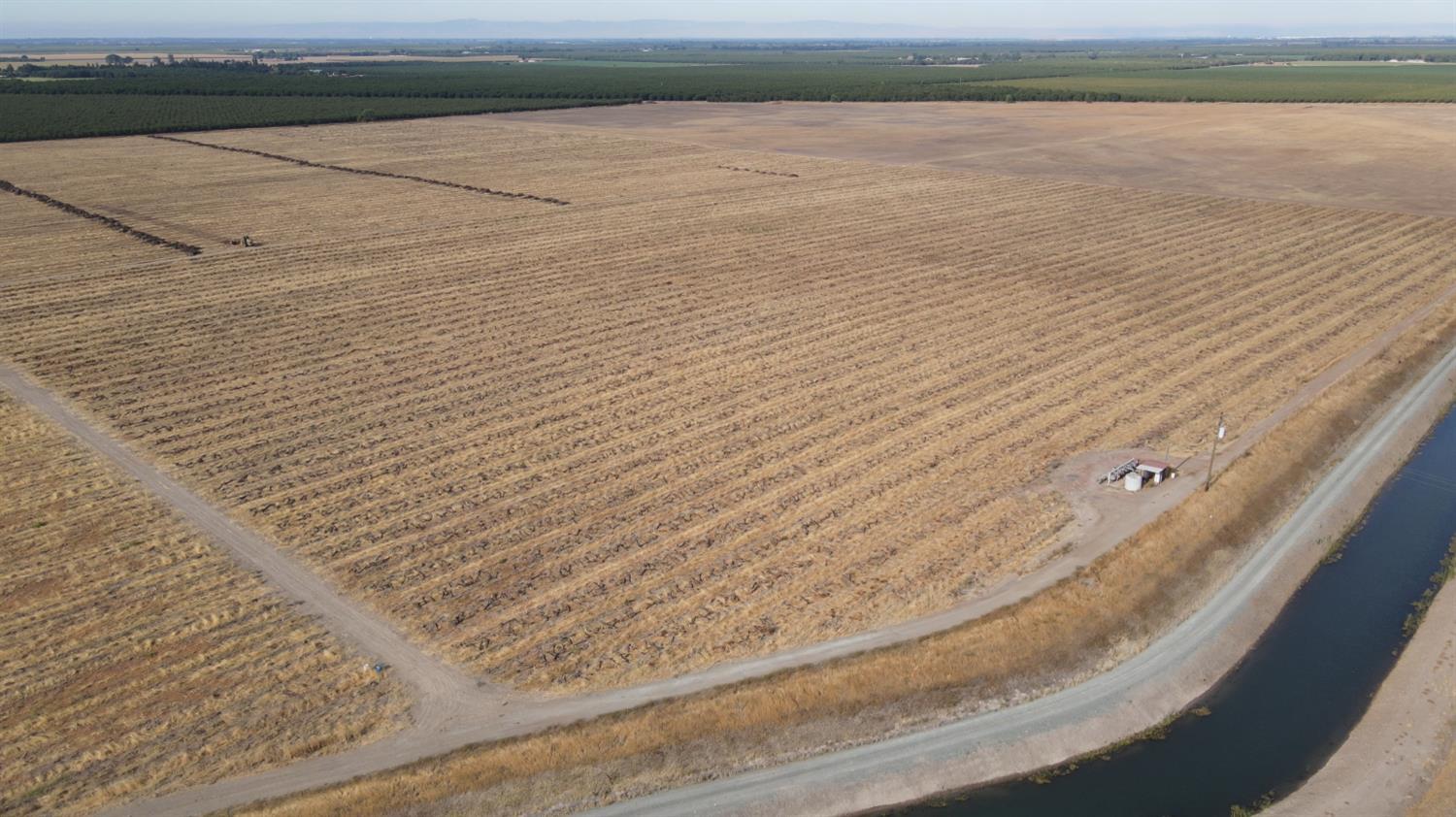2507 Escalon-Bellota Road Farmington, CA 95230 - Photo 10 of 30 a view of sky from window