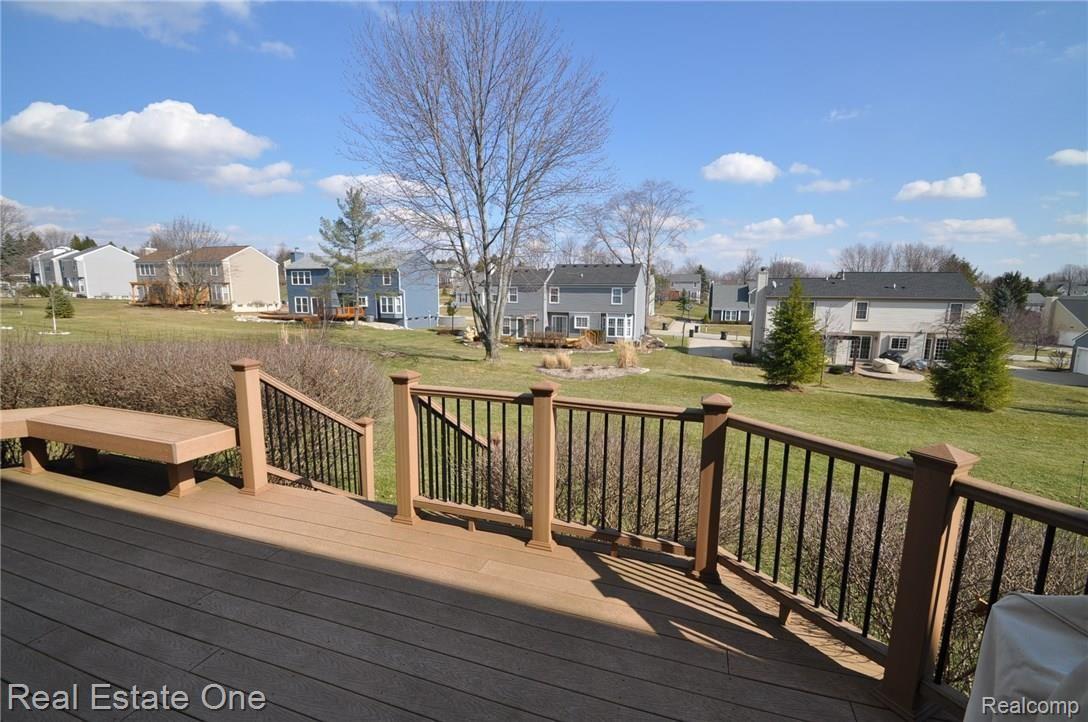 1696 Grandview Drive Rochester, MI 48306 - Photo 31 of 32 31.JPG