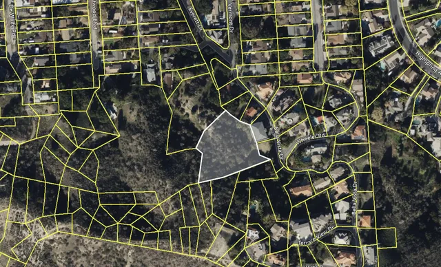 a picture of a street