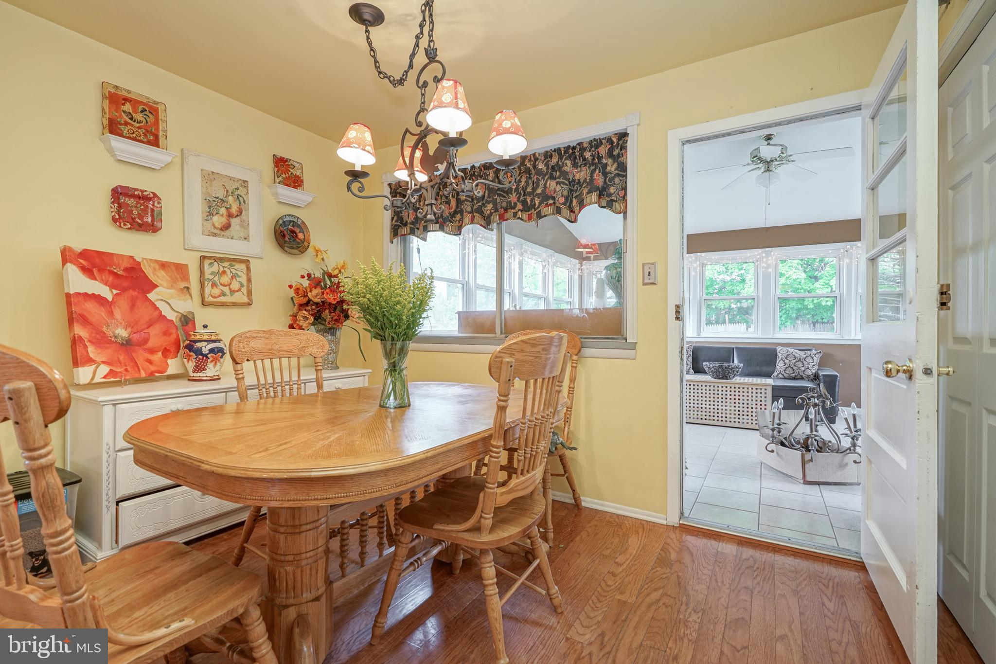 8 Hartford Road Laurel Springs, NJ 08021 - Photo 12 of 31